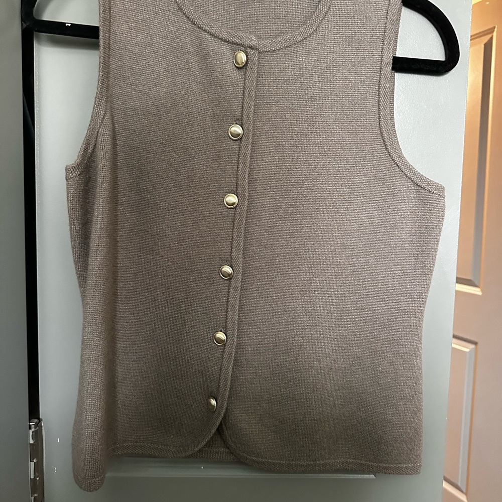 Abercrombie & Fitch Taupe Knit Vest